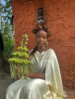 The Becoming Woman - Olive  (alternate view)